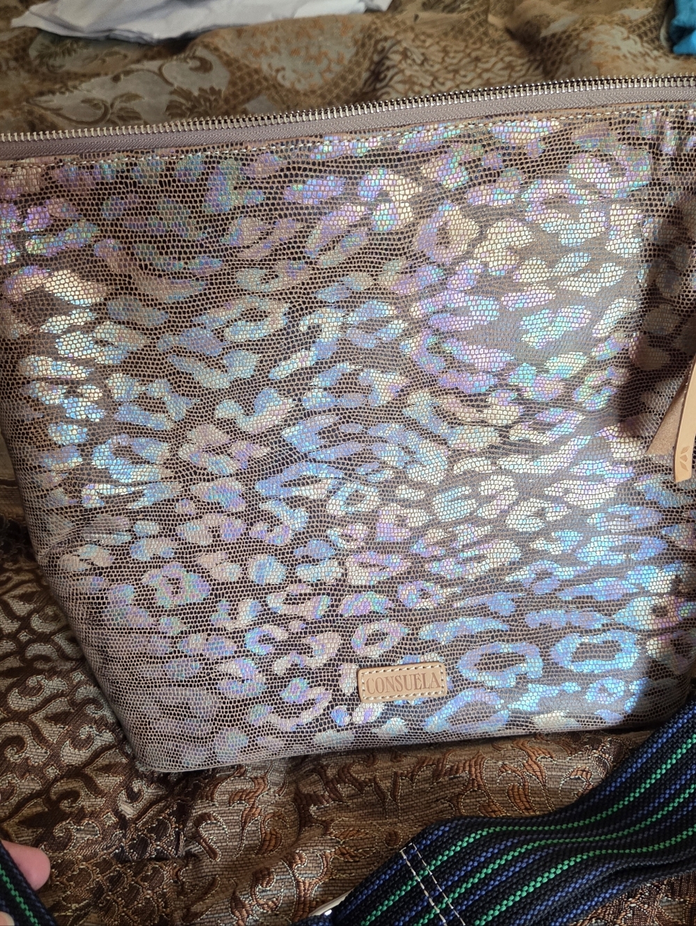 Consuela Iris Hobo